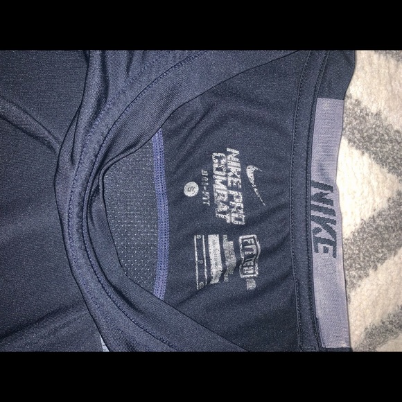 Nike Pro Combat Fitted Sleeveless - Picture 2 of 2